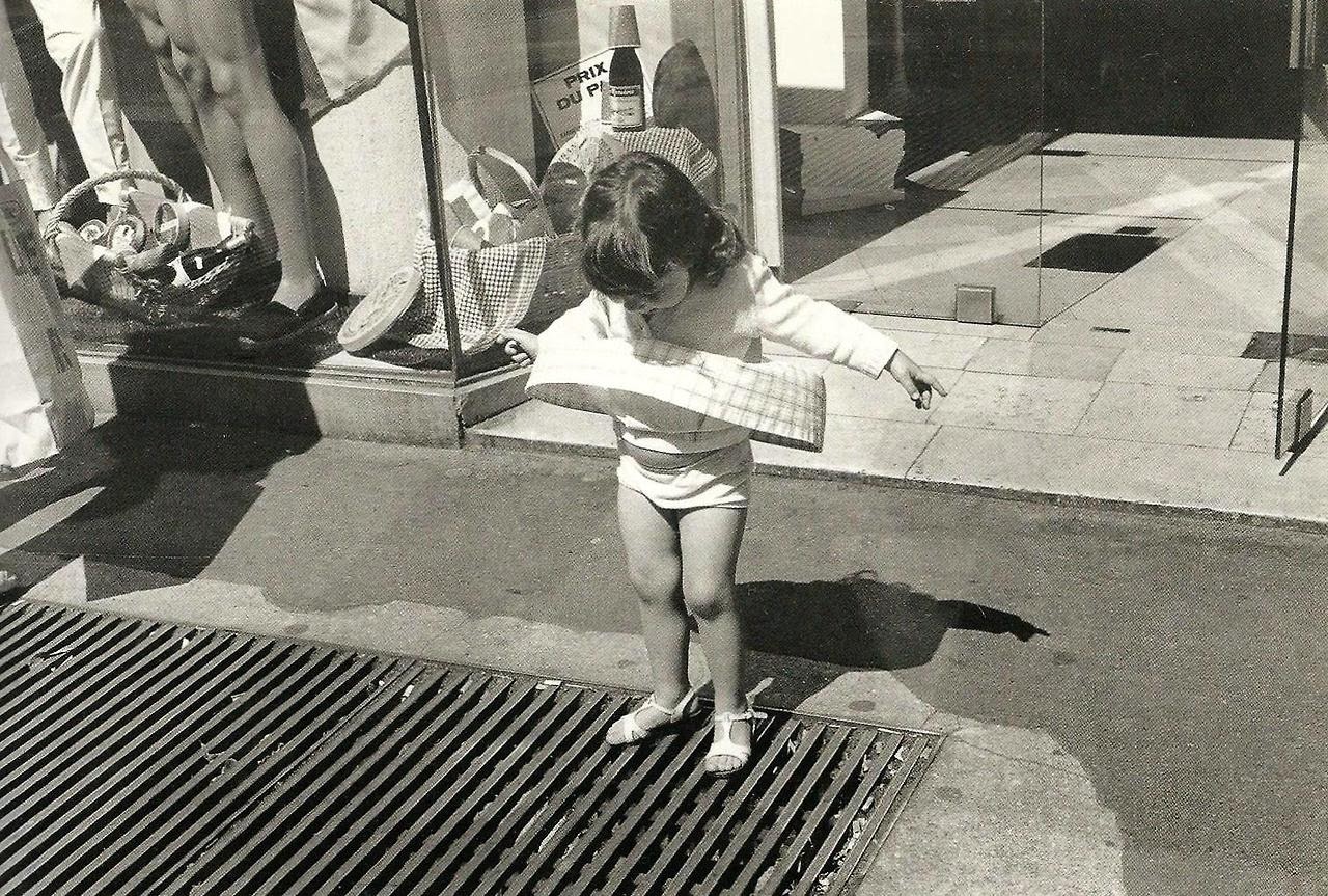 Фото без стыда. Edouard Boubat фотограф. Робер Дуано беззаботное детство. Детство без стыда. Детство без штанов.