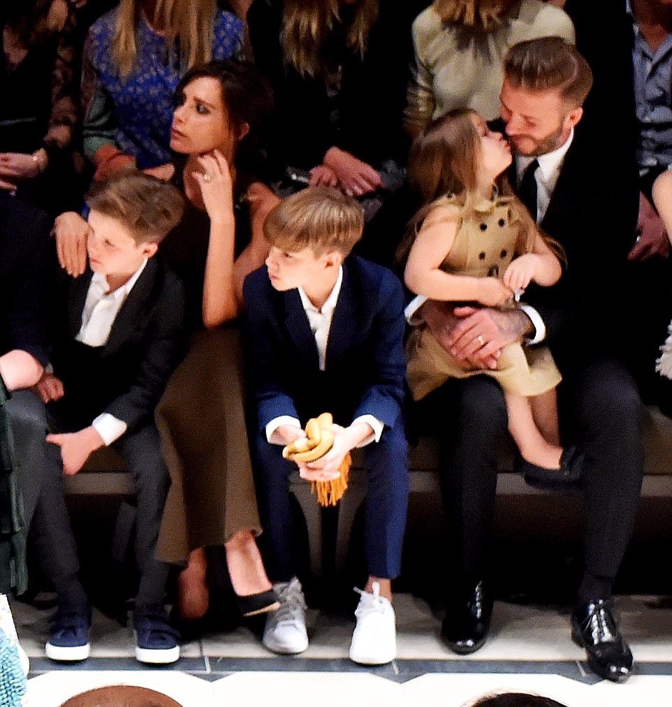 27A8FFD000000578-3043144-Doting_daddy_David_Beckham_couldn_t_resist_giving_his_daughter_H-a-218_1429263422247_mini