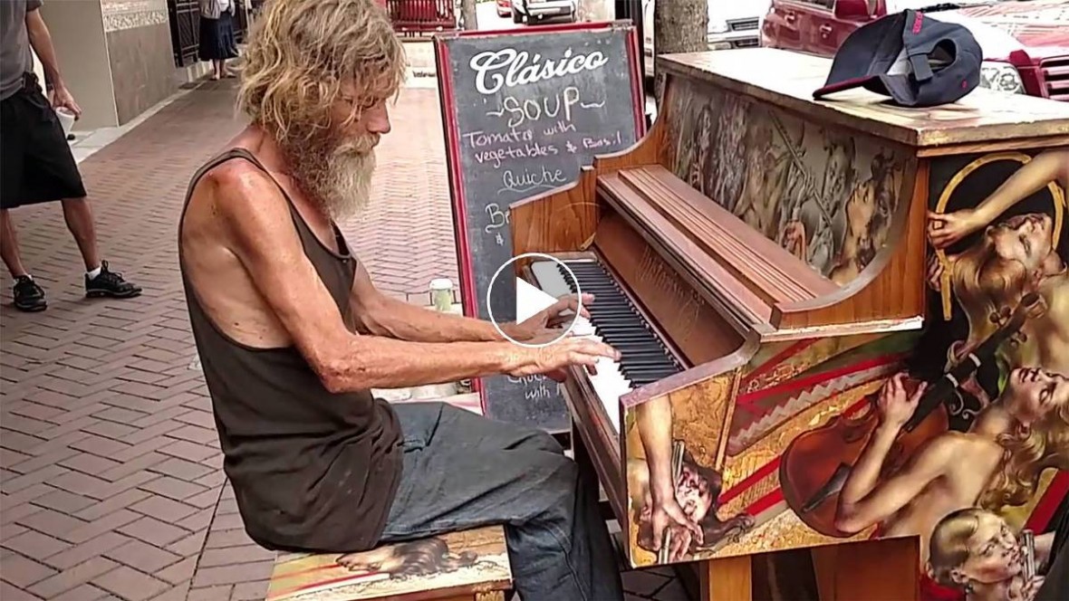 homeless-man-piano_mini