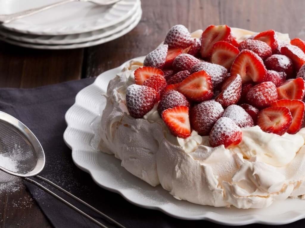 1024x768_cake-strawberries-food (1)