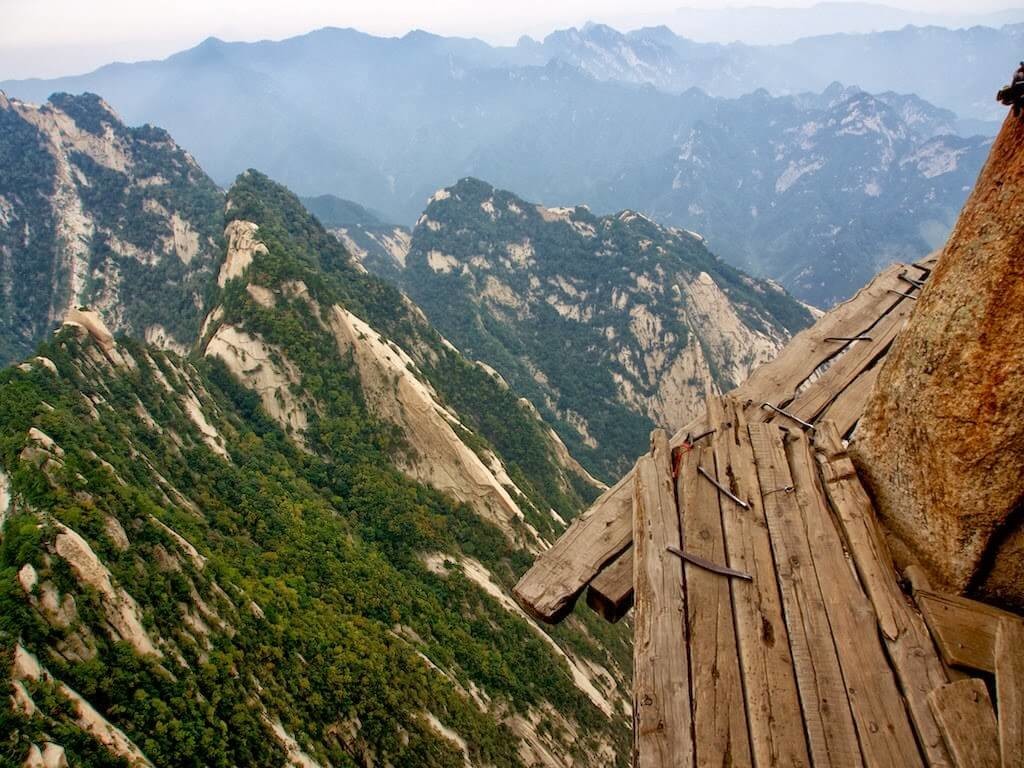 dangerous-hiking-trails-mt-huashan-china-13 (1)