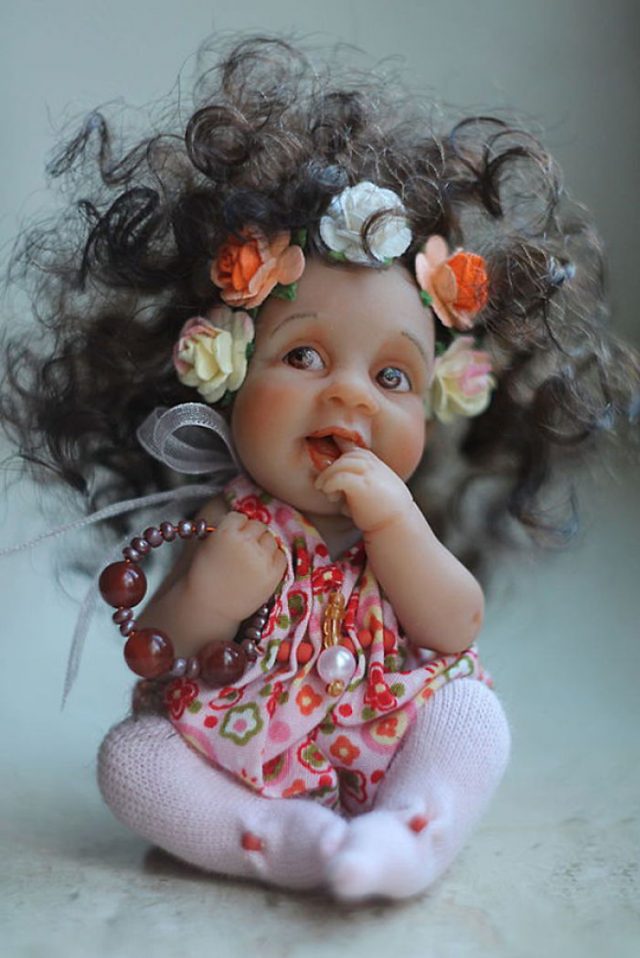 Little-Moms-Sunshine-Perfect-Life-Like-Dolls-By-Elena-Kirilenko-589869dfbbfe3__700
