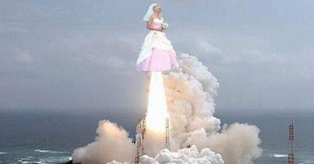 Отнять бы у них камеру и фотошоп заодно)) Самые безбашенные свадебные фото!