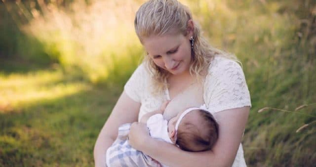Мама для всех! 1-на трогательная история о женщине с гиперлактацией, которая кормит тысячи младенцев!