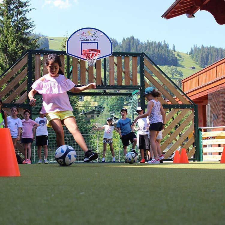 Самая дорогая школа мира! 14 крутых фото о том, как воспитывают детей в Швейцарском vip-заведении рис 9
