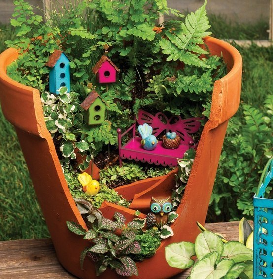 Немного фантазии и воображения - и вуаля! 10 самых необычных украшений для сада, которые можно сделать своими руками :) рис 14