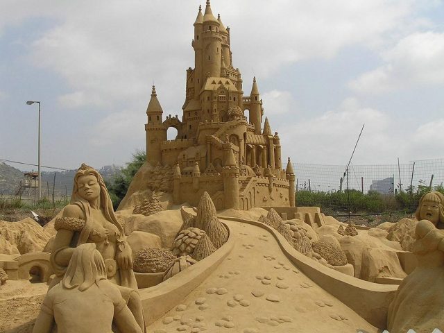 Замки из песка — игра не только для детей! 12 самых великолепных песочных построек, в которых хочется жить! :) рис 11
