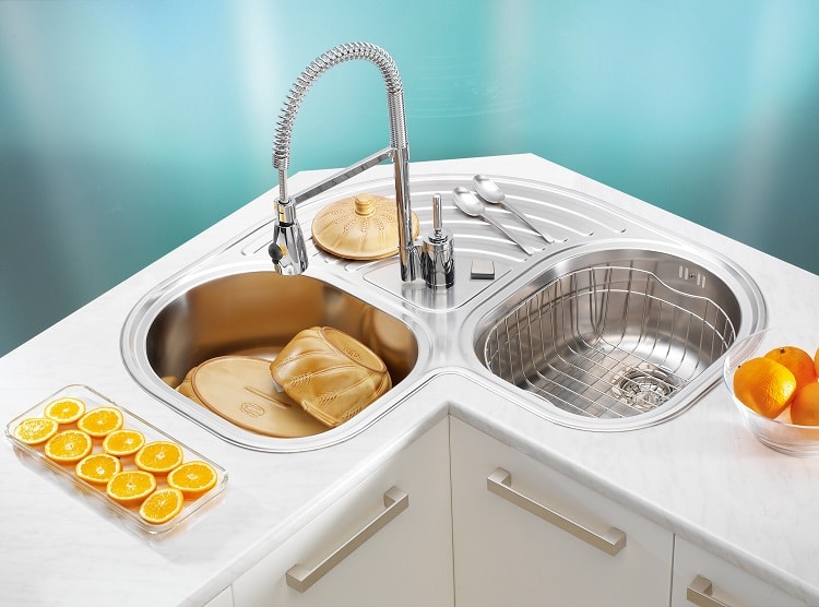 "Дайте мне помыть посуду!" :) 15 самых новаторских и красивых раковин для вашей кухни! рис 2