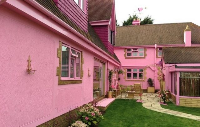 Настоящий домик Барби в Англии - вы или сойдете с ума, или захотите остаться там навсегда! рис 3