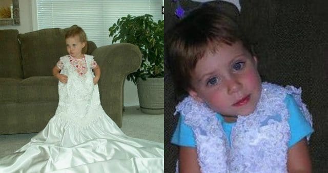 Оригинальная мама регулярно фотографирует детей в одежде не по размеру… Может, и вы так сделаете?)