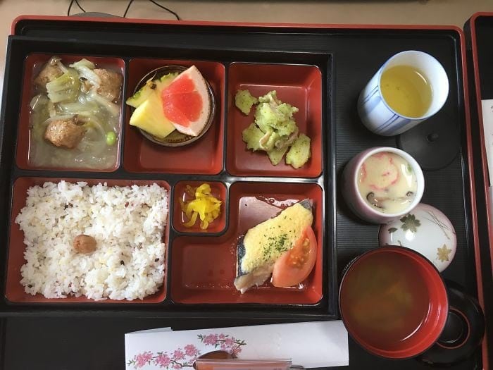 Круче любого ресторана! :) 12 самых вкусных фото о том, как кормят в японских больницах! рис 12