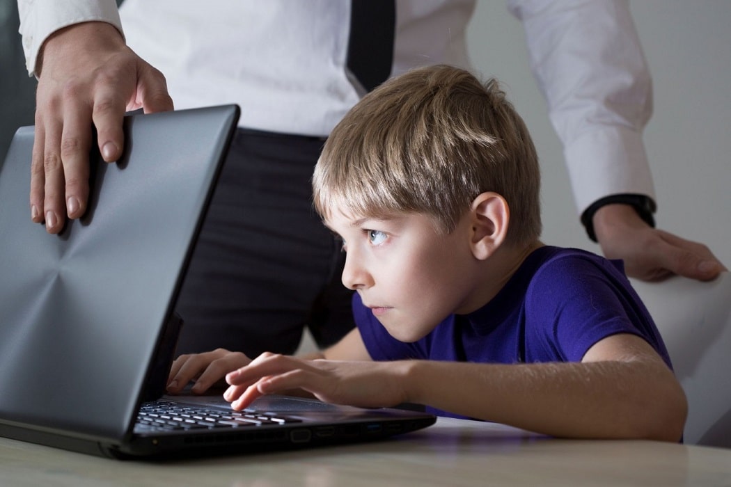 Виртуальный мир: плюсы и минусы общения ребенка с интернетом! Как найти нужный баланс?