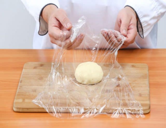 Украшаем тортики "съедобным" пластилином! Рецепт приготовления марципана рис 9