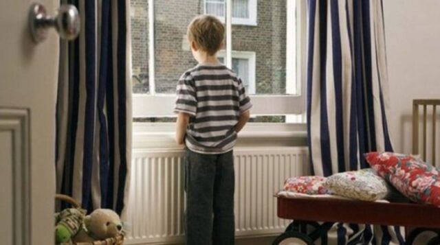 Как приучить ребенка спокойно находиться дома без папы с мамой