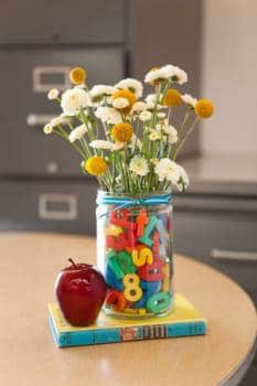 Ставим букет в вазу... нескучно! Мини-морковки, свечи, карандаши или цветная вода? рис 10