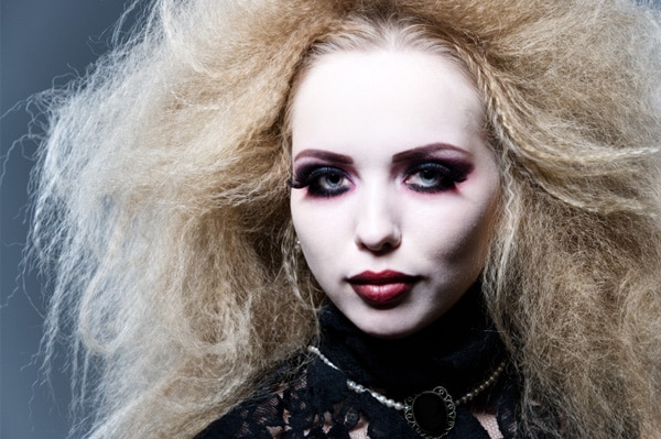 twllight-vampire-makeup-look_nmfjr8