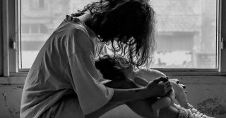 woman-1958723_1920
