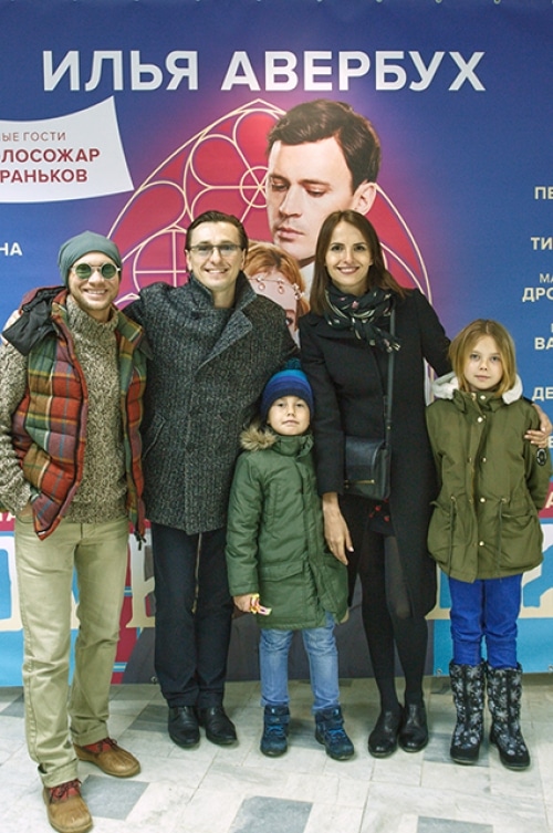 Как выглядят внебрачные дети Сергея Безрукова? Первый выход актёра с наследниками! рис 2