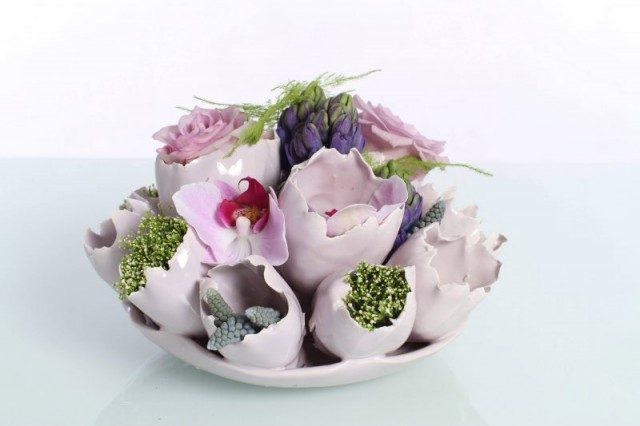 Яичная скорлупа в роли емкости для цветов: очень декоративно и свежо! рис 4