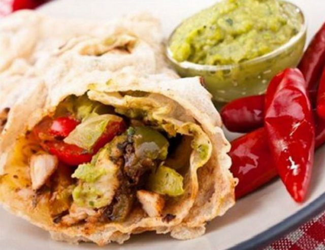 5 буррито с разными начинками: прочувствуй атмосферу мексиканской кухни!)