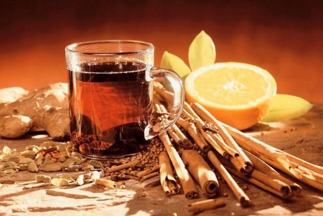 Иммунитет как броня! Марокканский, ванильный, золотой: 6 рецептов чая, которые укрепят здоровье рис 3