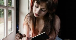 sad-woman-1055092_1280