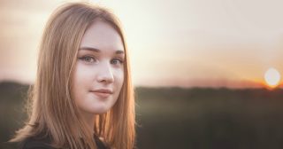 girl-2612935_1280