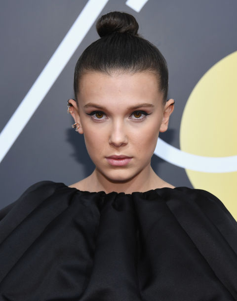 millie-bobby-brown-in-bun-and-black-dress-at-the-golden-globes