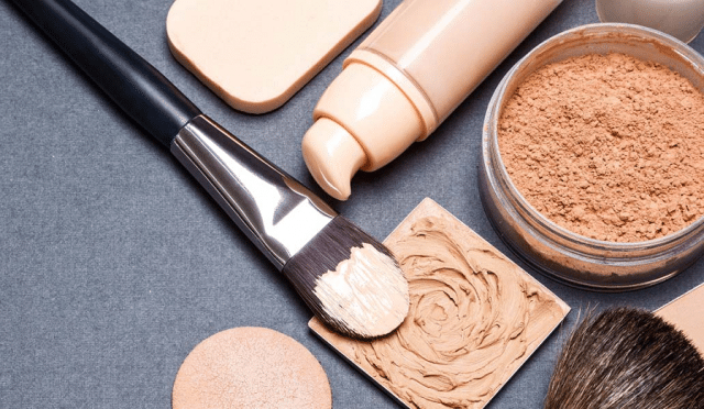 Foundations-for-Oily-Skin