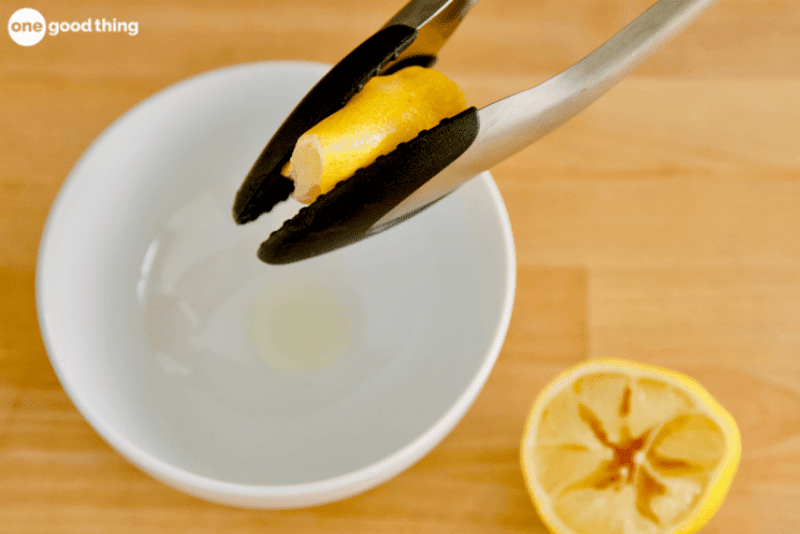 Кухонные щипцы для получения лимонного сока
