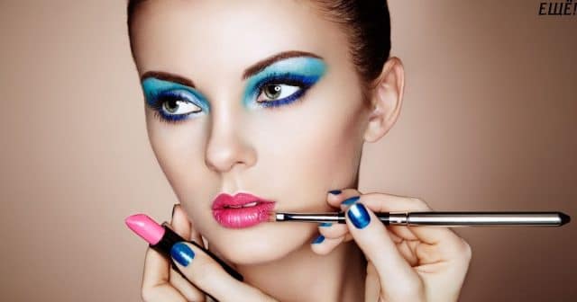 О чем расскажет мейкап? 8 интересных фактов о женщине и ее макияже