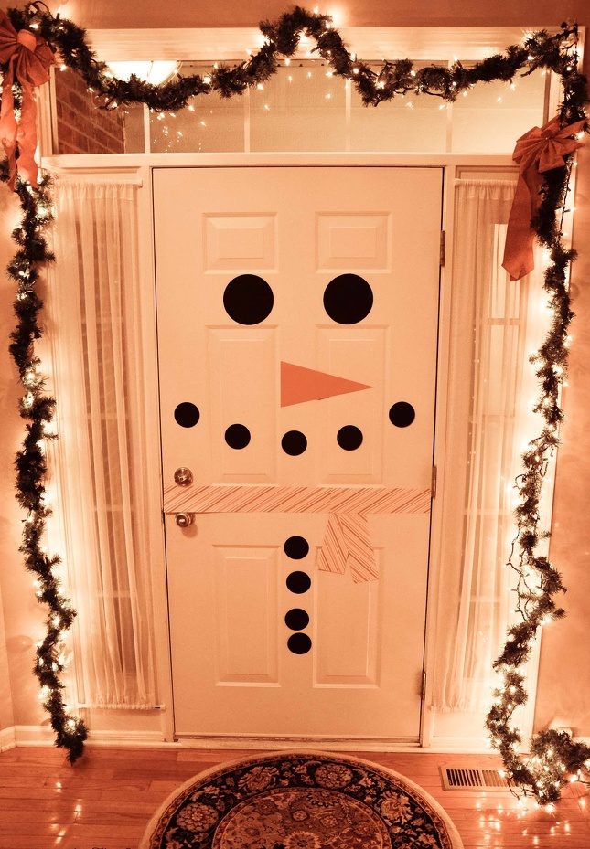 Дверь снеговик