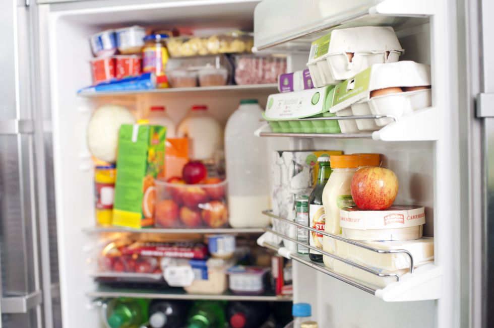 Полный холодильник еды