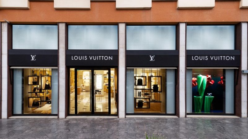 бутик Louis Vuitton в Палермо - вид с улицы