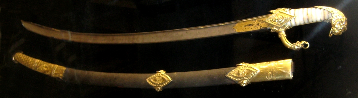сабля работы Николя Буте, принадлежавшая Наполеону, современное фото