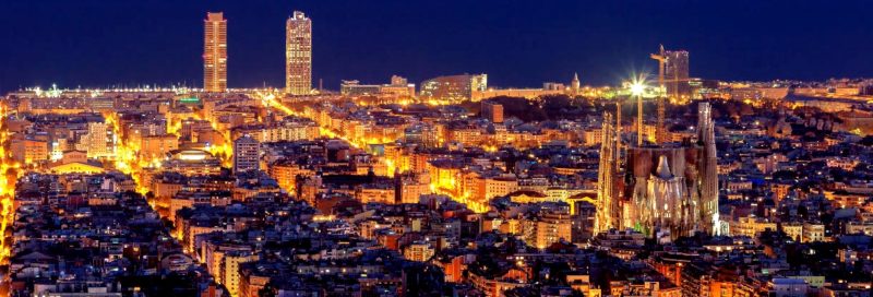 ночная Барселона - вид с крыши высотного здания
