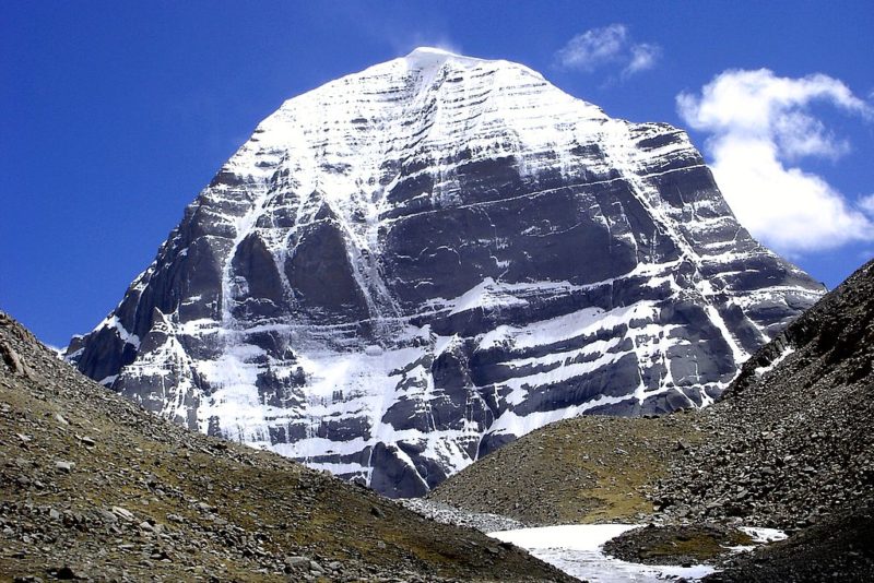 Гора Кайлаш в Индии