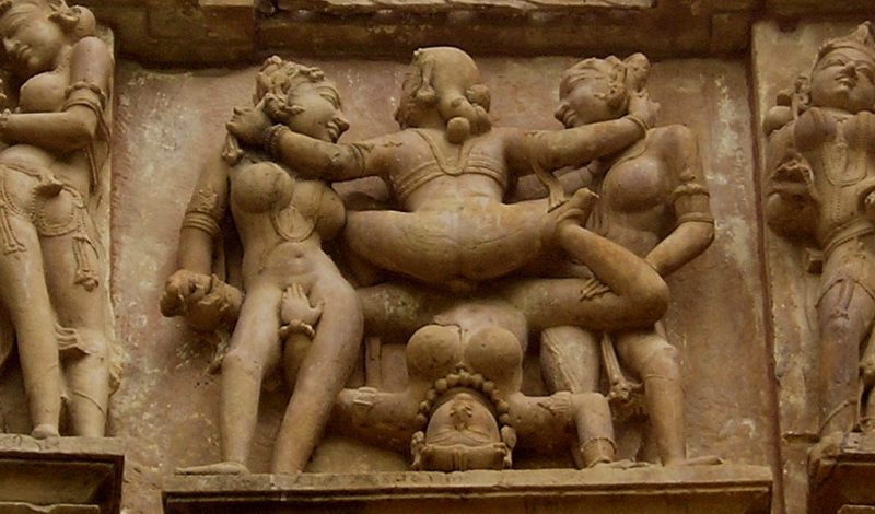эротическая скульптура в Индии