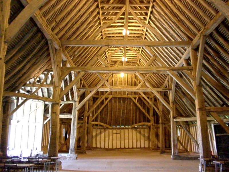 храм Крессинга в Англии с древним деревянным каркасом