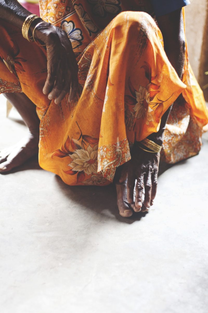 Ноги индийской женщины