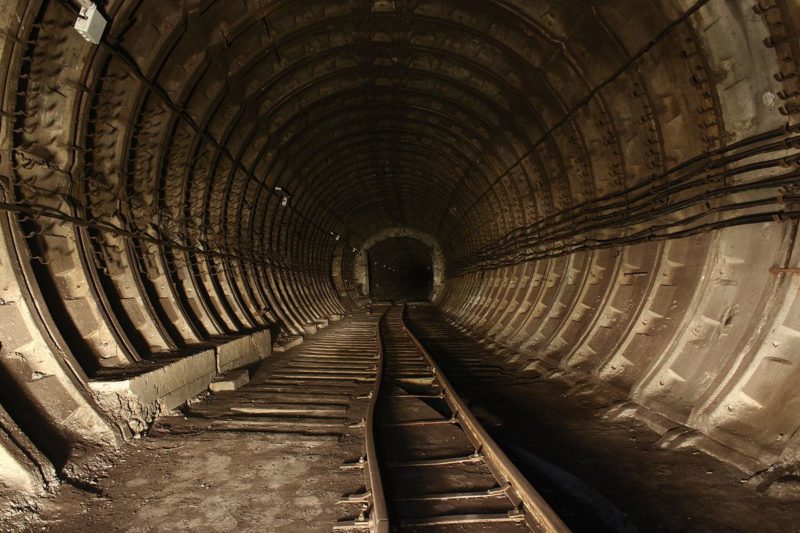 Заброшенный тоннель станции метро