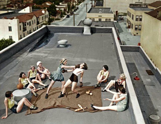 Девушки боксеры на крыше 30 годы