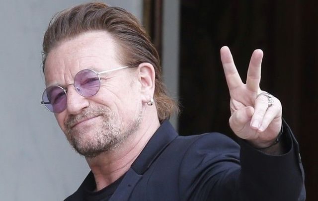 солист группы U2 Bono