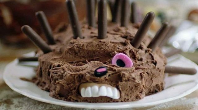 Кулинарные фейлы: 10+ неудачных тортов-ежей, которые не оправдали ожиданий
