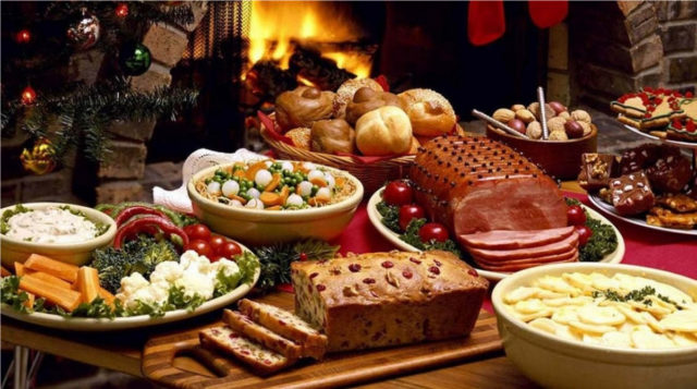Готовое праздничное меню или 9 вкусных бюджетных рецептов для новогоднего стола