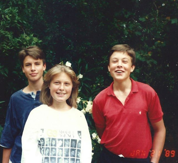 илон маск в 17 лет с братом и сестрой