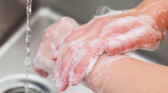 Новое исследование показало, кто моет руки реже остальных