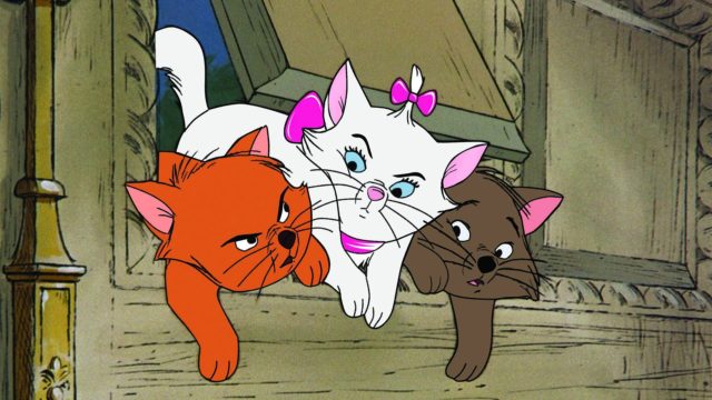 кадр из мультфильма коты-аристократы
