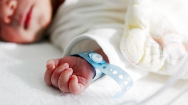 “Вечно беременная”: украинка родила 18-го ребенка в 42 года