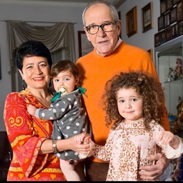 эммануил виторган с женой и дочерьми